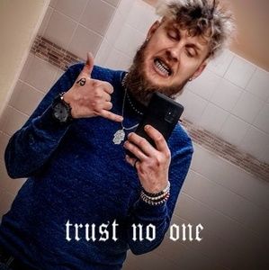 Meet your Posher, Dillon